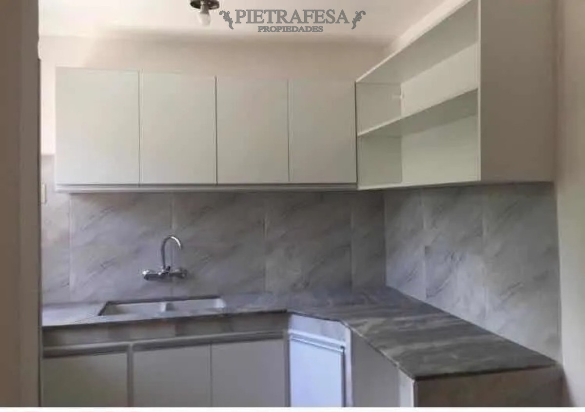 Casa ID.3342 - Casa en venta con renta 3 dormitorios 2 baños, fondo con parrillero y garaje-Costa Rica-Carrasco