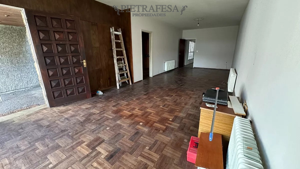 Casa ID.10336 - Casa en venta 4 dormitorios, 3 baños, fondo, gje-Buceo