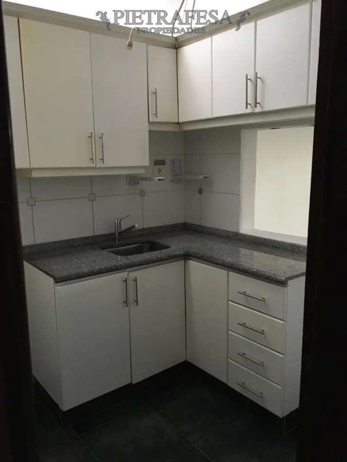 Casa ID.13893 - Casa de altos en venta, 2 dormitorios, 1 baño-Malvin 