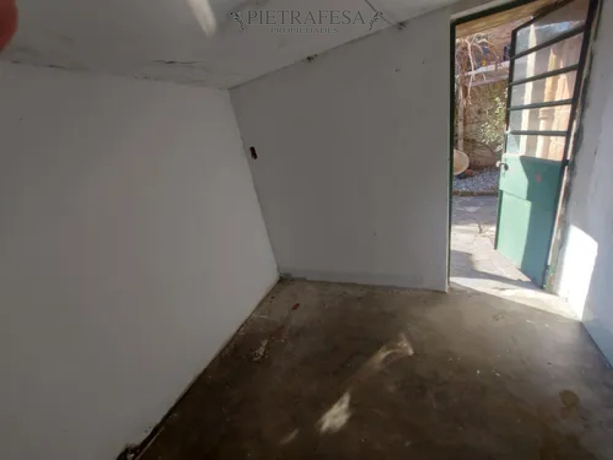 Casa ID.14336 - Casa en venta, 4 dormitorios, 3 baños, patio con parrillero, garaje doble. Puertito del Buceo.