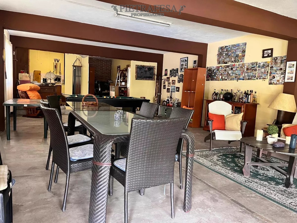 Casa ID.13058 - Casa en venta 3 dormitorios, 3 baños, gje- Punta Gorda