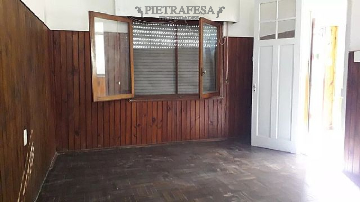 Casa ID.117 - Casa en venta 2 dormitorios 1 baño con patio y garaje- Gobernador Viana - Unión