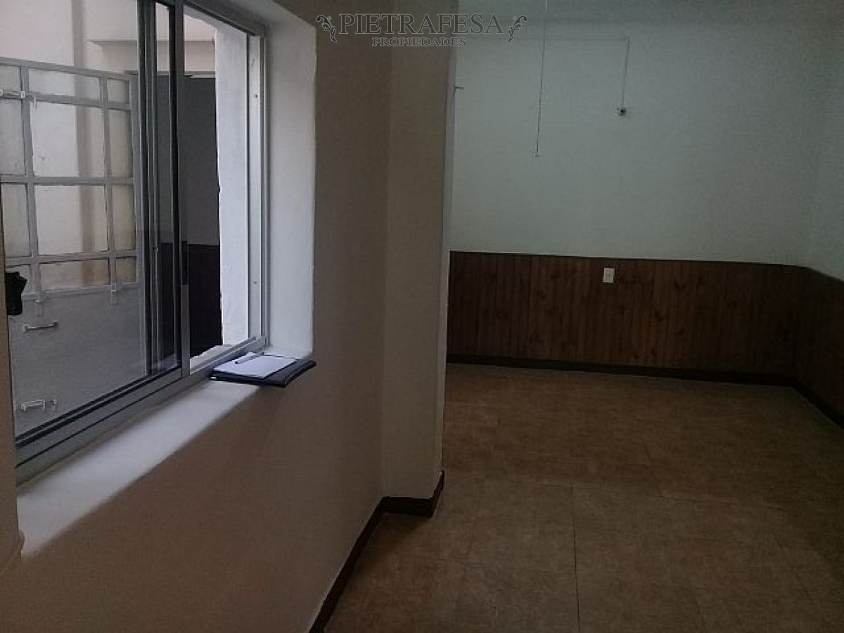 Casa ID.117 - Casa en venta 2 dormitorios 1 baño con patio y garaje- Gobernador Viana - Unión
