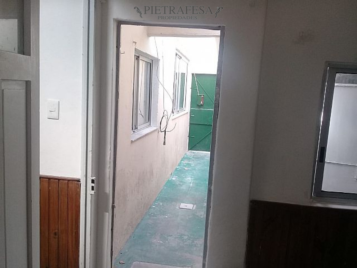 Casa ID.117 - Casa en venta 2 dormitorios 1 baño con patio y garaje- Gobernador Viana - Unión
