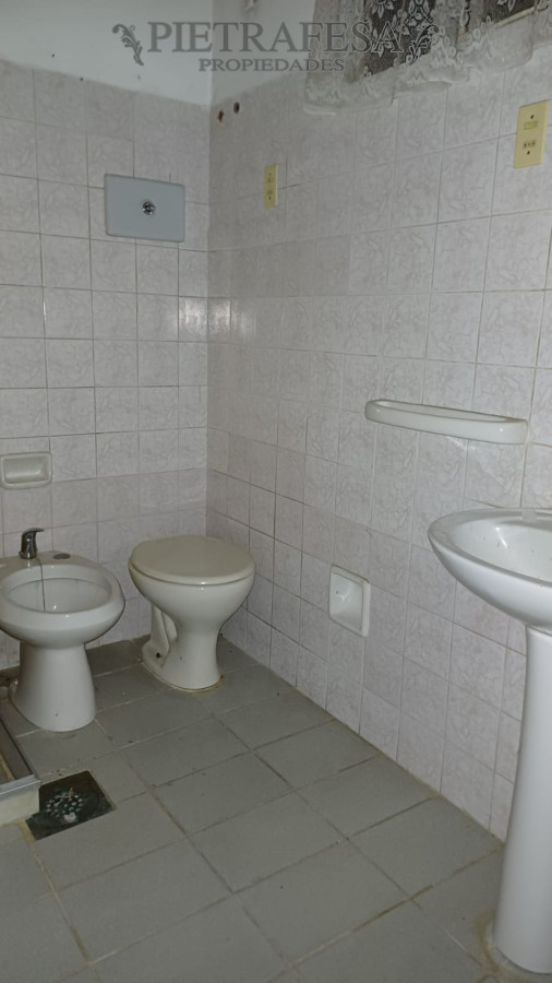 Casa ID.13895 - Casa a reciclar 2 dormitorios, 1 baño- Aires Puros 