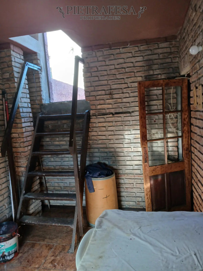 Casa ID.15328 - Casa en venta, 4 dormitorios, 1 baño, azotea. Ituzaingo.