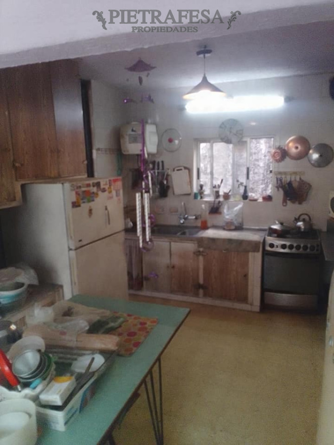 Casa ID.7268 - Casa mas apto en venta 6 dormitorios, 6 baños, fondo y cochera-Av. de las Instrucciones-Prado Norte