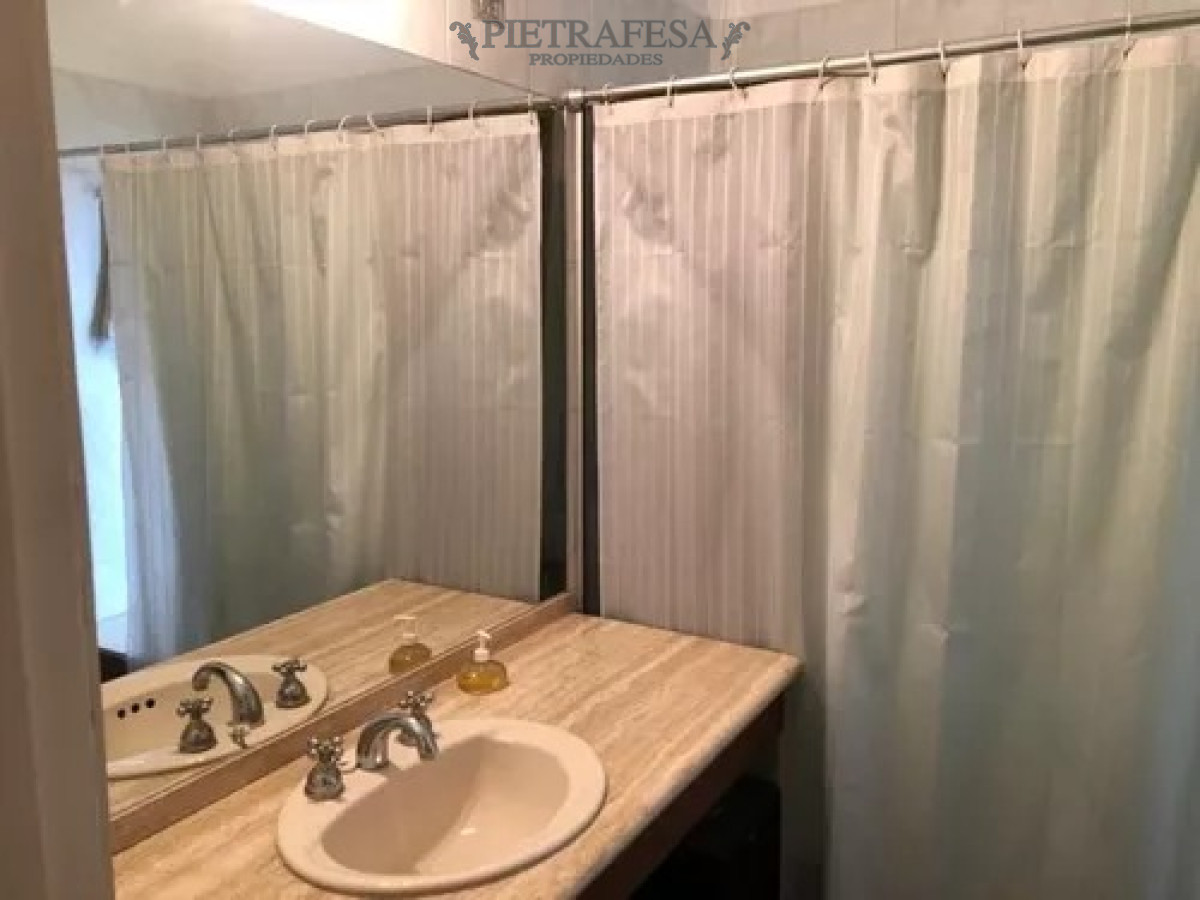 Casa ID.10346 - Casa en venta 5 dormitorios, 8 baños, barbacoa, cochera-Carrasco