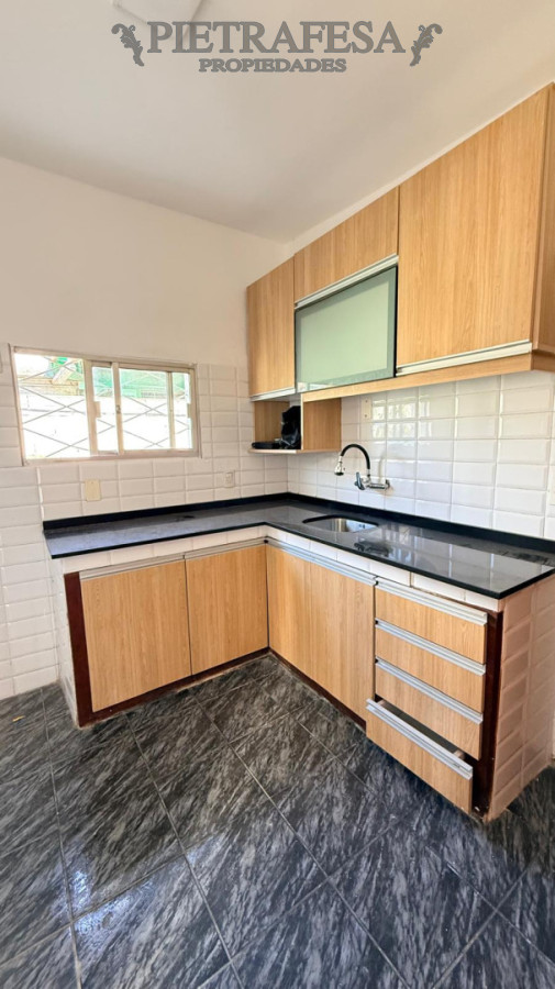 Casa ID.15025 - Casa en alquiler, 1 dormitorio, 1 baño, patio con parrillero. Union.