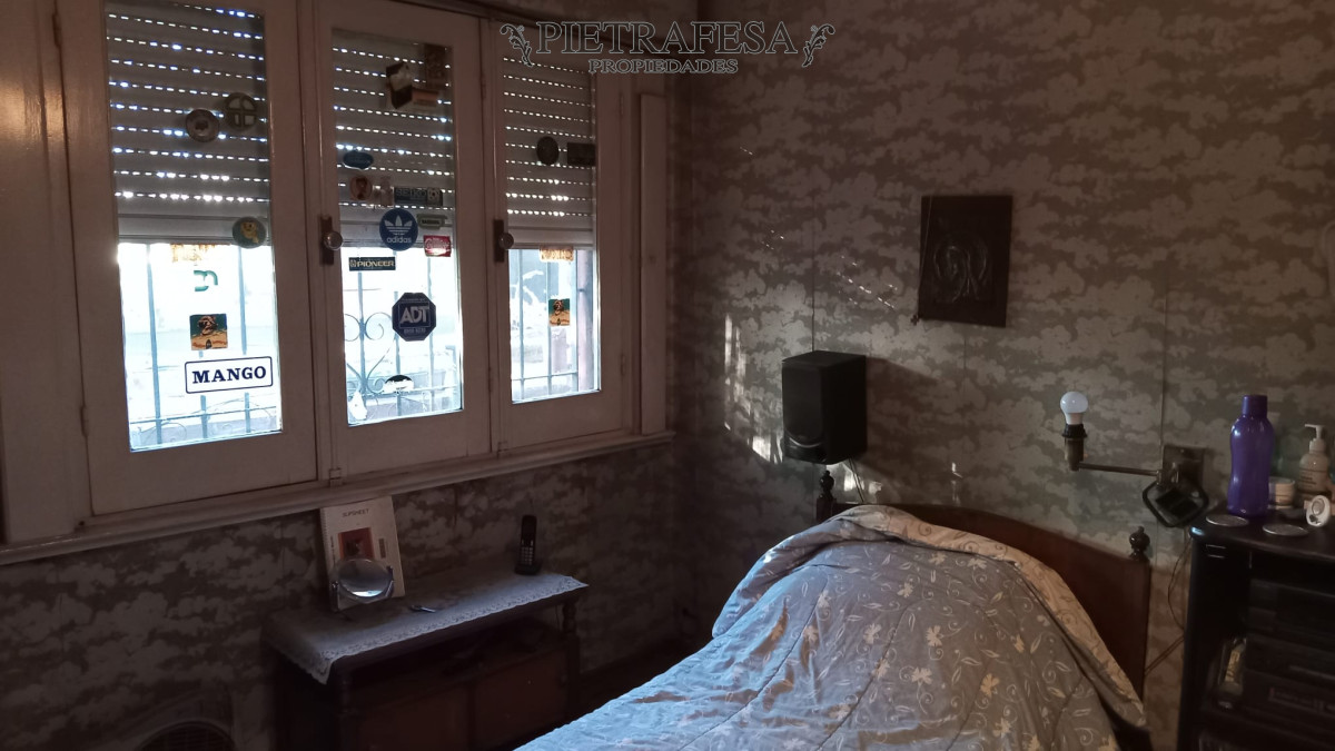 Casa ID.14635 - Casa en Venta 6 Dormitorios 2 baños  - Unión