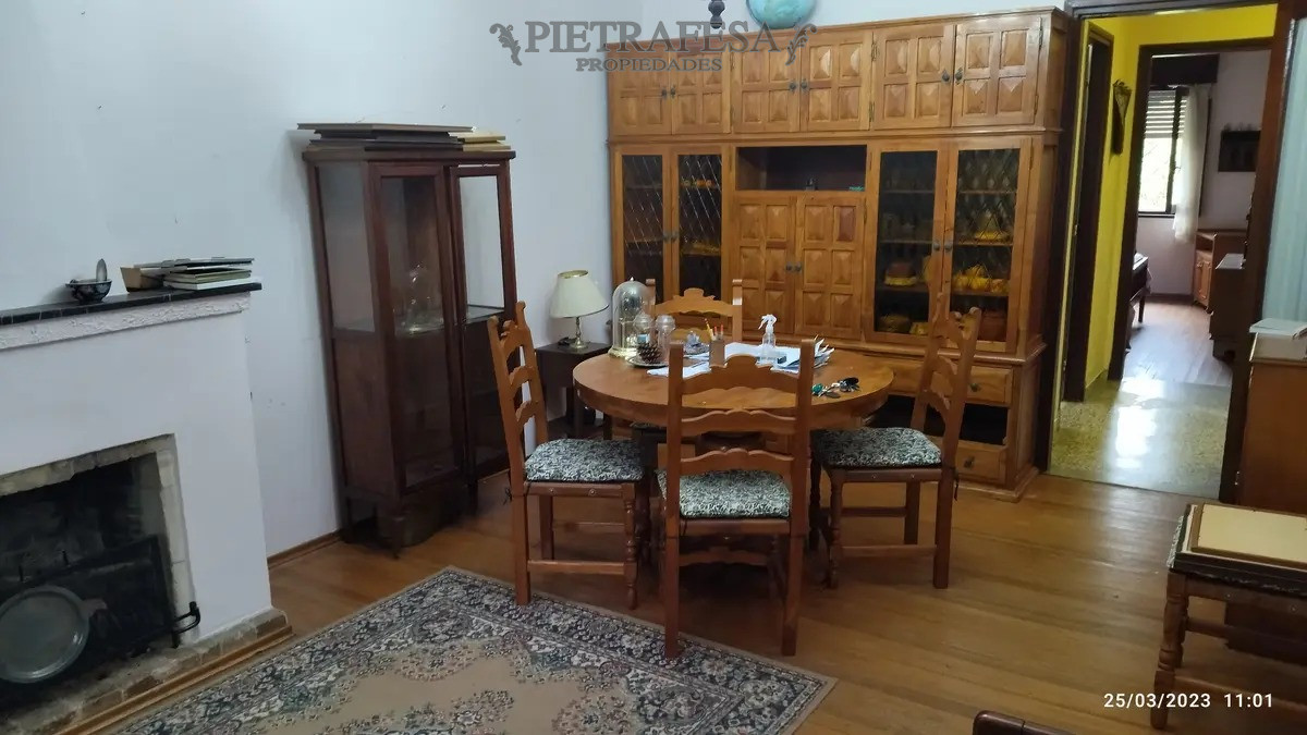Casa ID.11507 - Casa en venta 3 dormitorios, 2 baños, barbacoa, cochera-Aires Puros