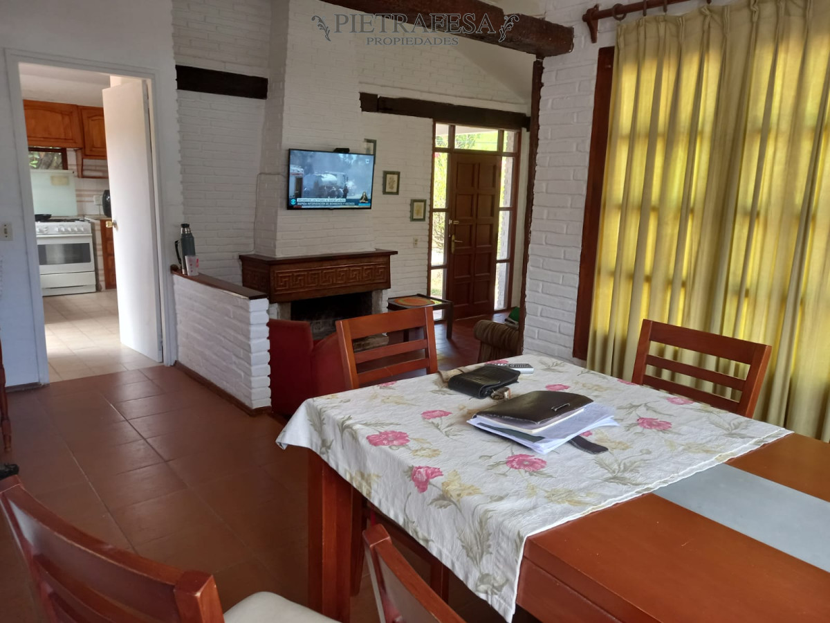Casa ID.7345 - Casa en venta 4 dormitorios, 3 baños, fondo barbacoa y garaje-Parada 23 -Punta del Este 