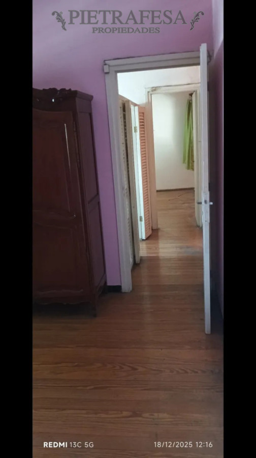 Casa ID.15017 - Casa en venta, 3 dormitorios, 1 baño, patio con parrillero. La Blanqueada.