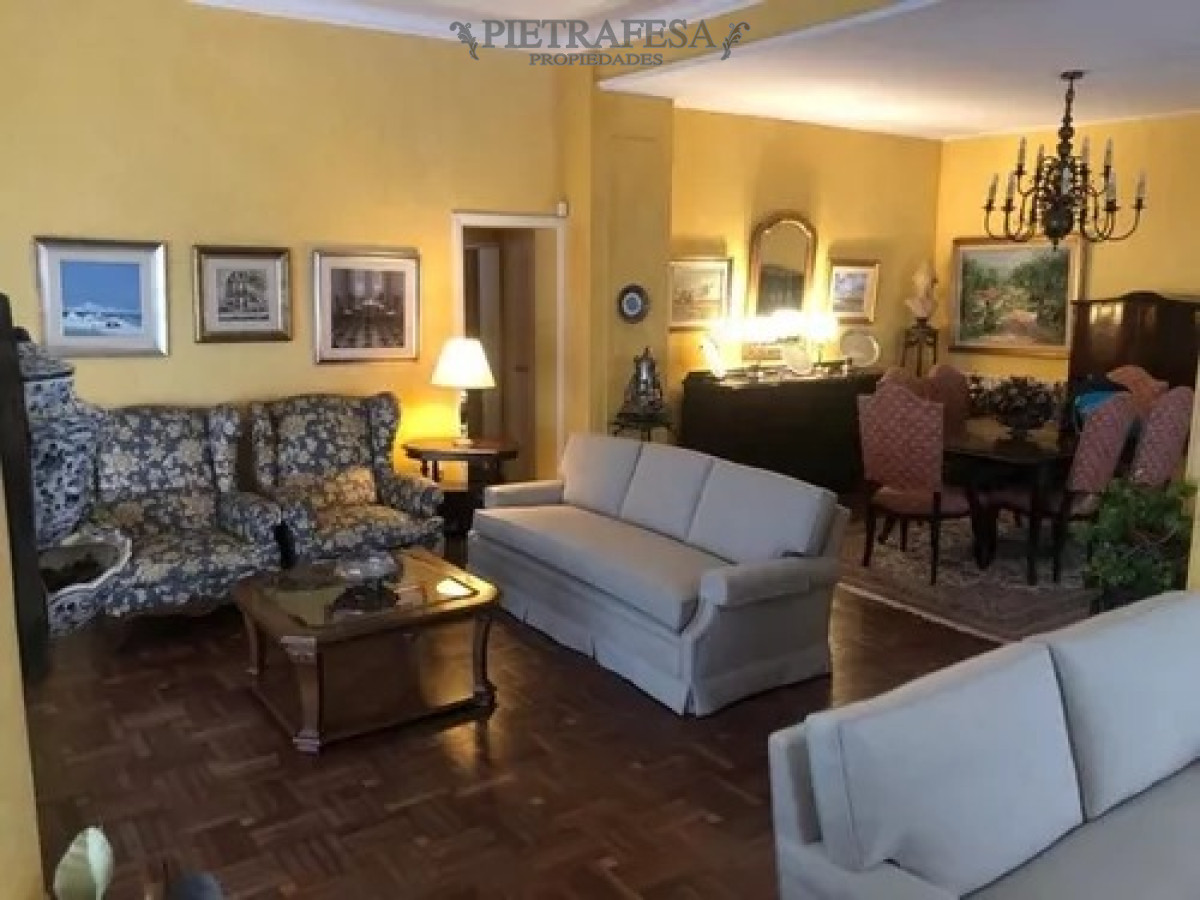 Casa ID.10346 - Casa en venta 5 dormitorios, 8 baños, barbacoa, cochera-Carrasco