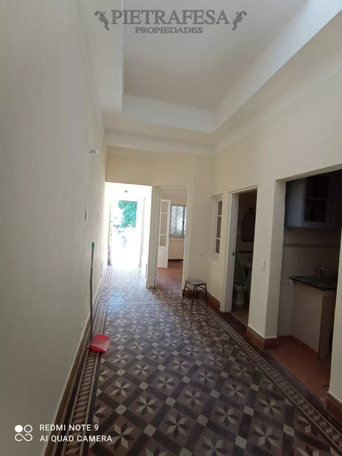 Casa ID.9620 - Casa en venta con renta, 2 dormitorios, 1 baño, patio- Unión.