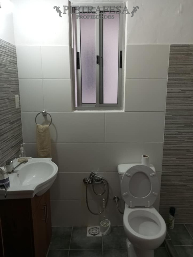 Casa ID.10668 - Casa en venta 2 dormitorios, 1 baño, patio- Tres Cruces