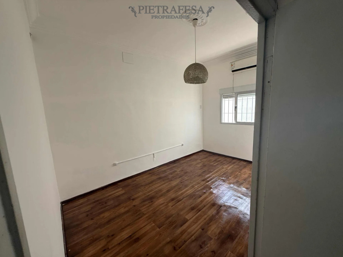 Casa ID.15153 - Casa en venta, 1 dormitorio, 1 baño. Prado.