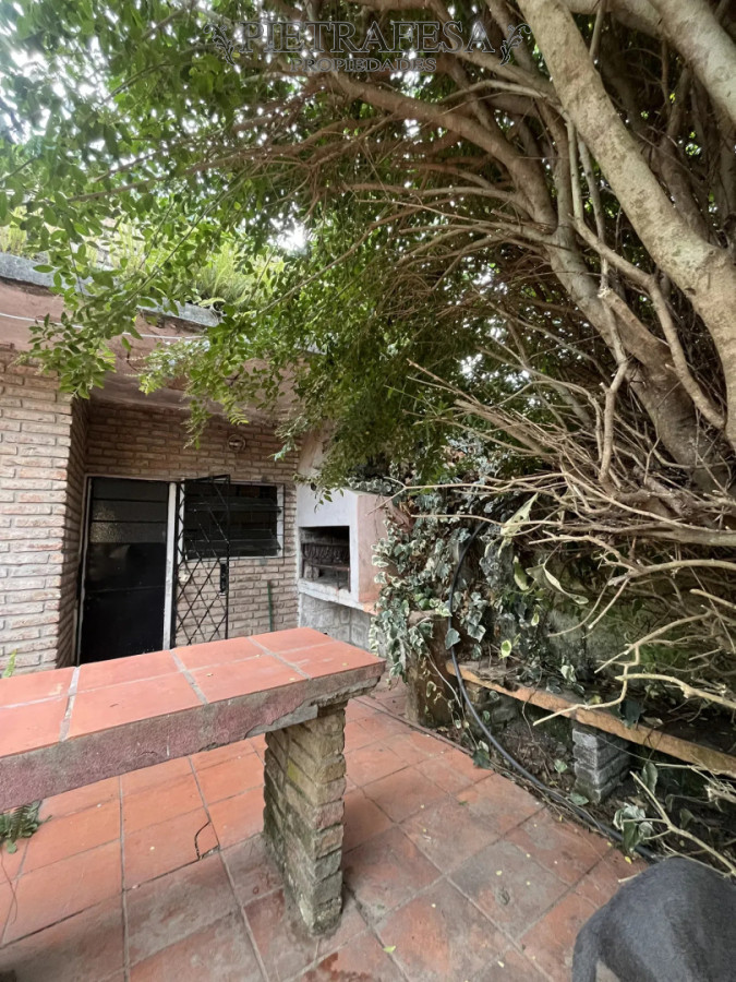 Casa ID.15365 - Casa en alquiler, 1 dormitorio, 1 baño, patio con parrillero. El Pinar.