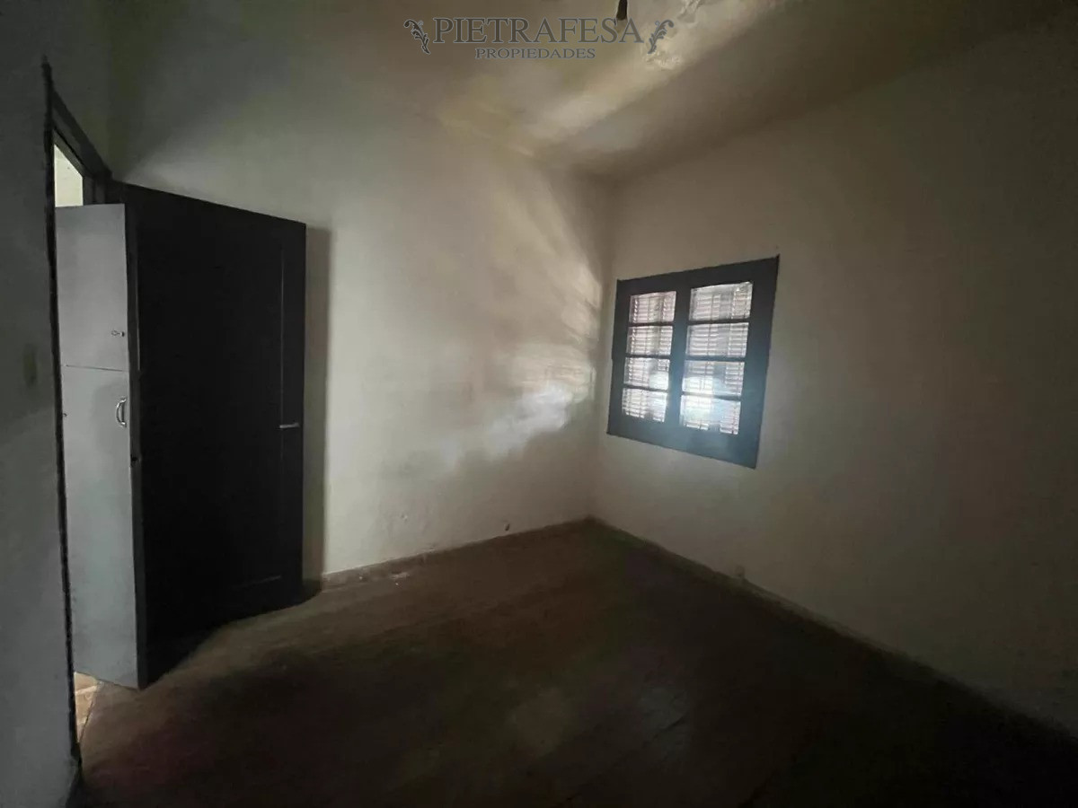 Casa ID.12354 - Casa y local a reciclar en venta, 2 dormitorios- La Teja 