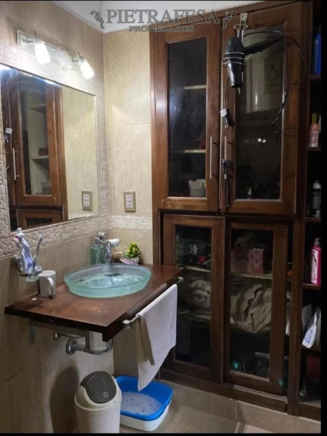 Casa ID.8814 -  Casa en venta, 4 dormitorios, 3 baños, fondo con parrillero, garaje, Av Gral Rivera, Malvin