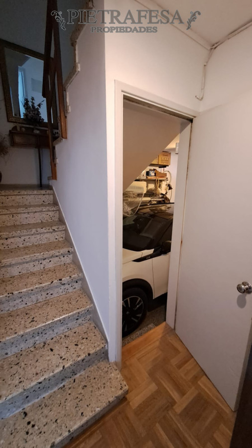 Casa ID.14035 - Casa En Cordón excelente ubicación! 3 Dorm Y Garage Padrón Único