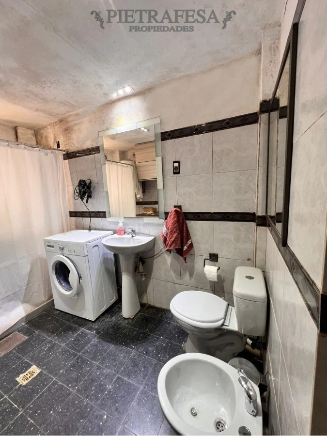 Casa ID.5276 - 2 casas mas galpón en venta, 3 dormitorios, 1 baño y fondo con parrillero- Avenida General San Martín -Brazo Orienta