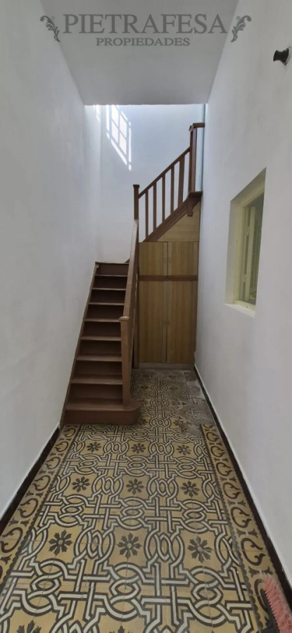 Casa ID.15625 - Casa en alquiler, 5 dormitorios, 2 baños, patio con parrillero, garaje. Cerrito.