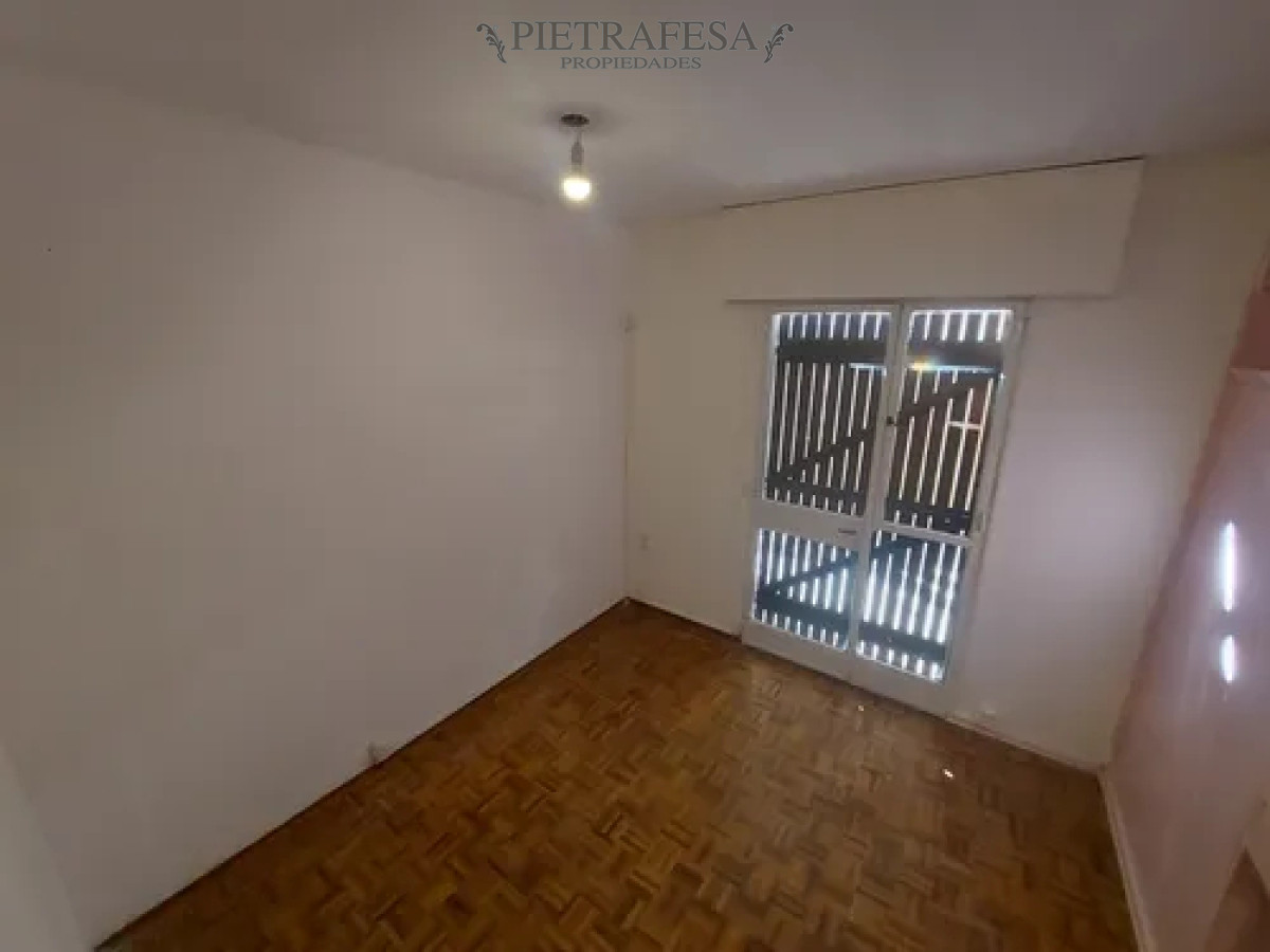 Casa ID.14336 - Casa en venta, 4 dormitorios, 3 baños, patio con parrillero, garaje doble. Puertito del Buceo.