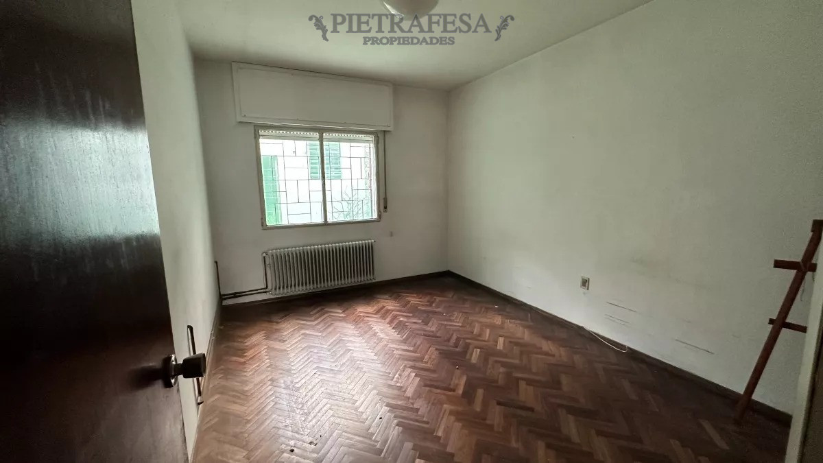 Casa ID.10336 - Casa en venta 4 dormitorios, 3 baños, fondo, gje-Buceo