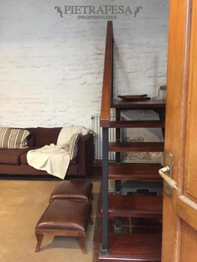 Casa ID.7882 - Casa en venta con renta, 3 dormitorios, 4 baños, cochera, Dr. Pablo de María, Cordón.