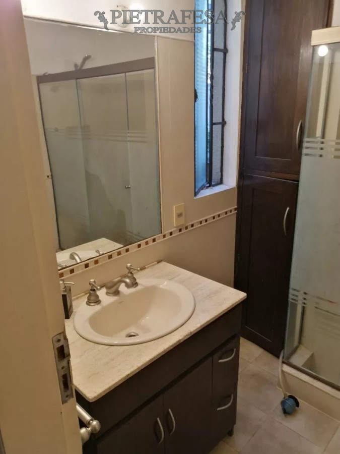 Casa ID.6275 - Casa en venta 4 dormitorios, 2 baños, fondo, piscina y cochera-19 de Abril-Prado