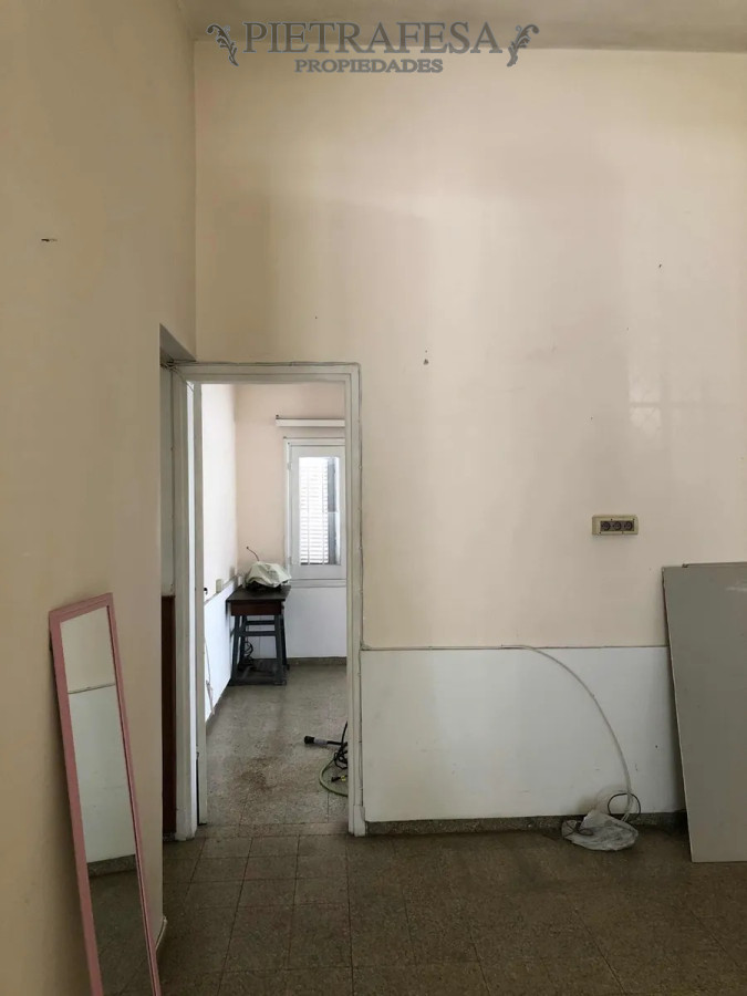 Casa ID.13641 - Casa en venta 2 dormitorios, 2 baños, fondo- garaje-La Blanqueada 