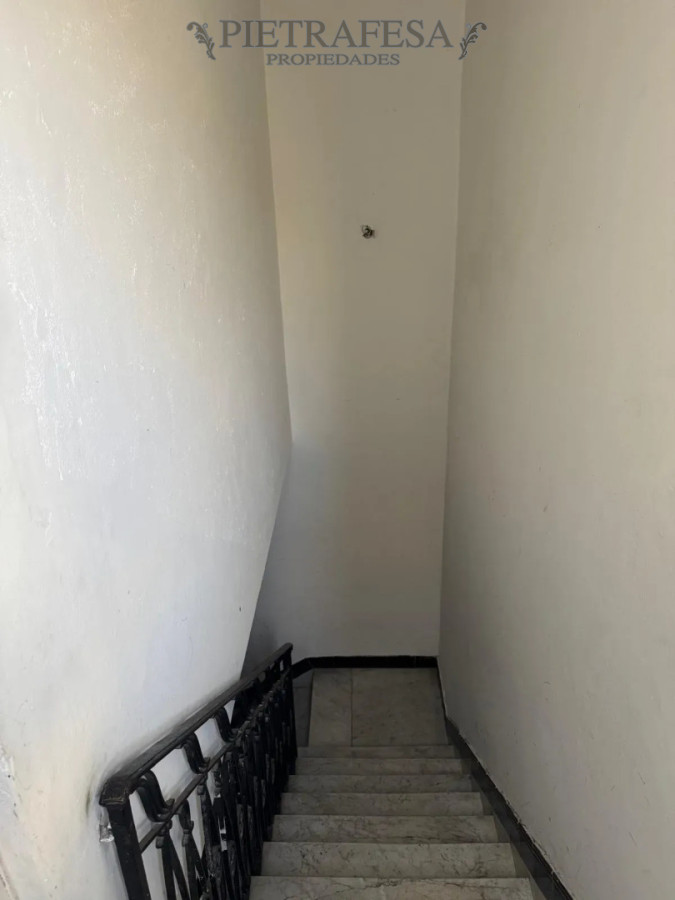 Casa ID.15576 - Casa en alquiler, 3 dormitorios, 1 baño, patio con parrillero. Tres Cruces.