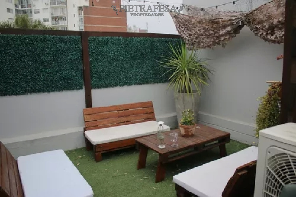 Casa ID.10382 - Casa en alquiler, 3dorm, 2 baños, patio, barbacoa. Pocitos.