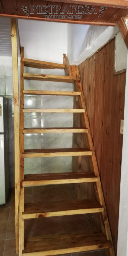 Casa ID.9296 - Casa en alquiler, 1 dorm, 1 baño, cochera. Aires Puros.