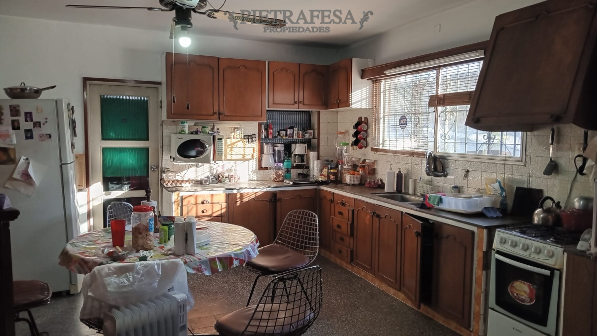 Casa ID.14635 - Casa en Venta 6 Dormitorios 2 baños  - Unión