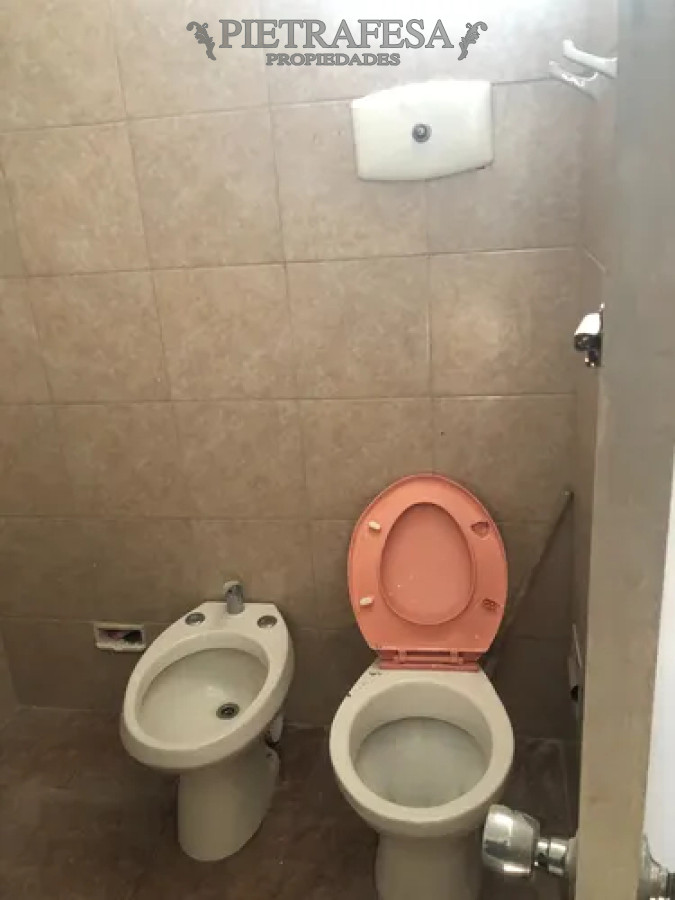 Casa ID.14320 - Casa en venta, 3 dormitorios, 2 baños. Dos plantas. Brazo Oriental.