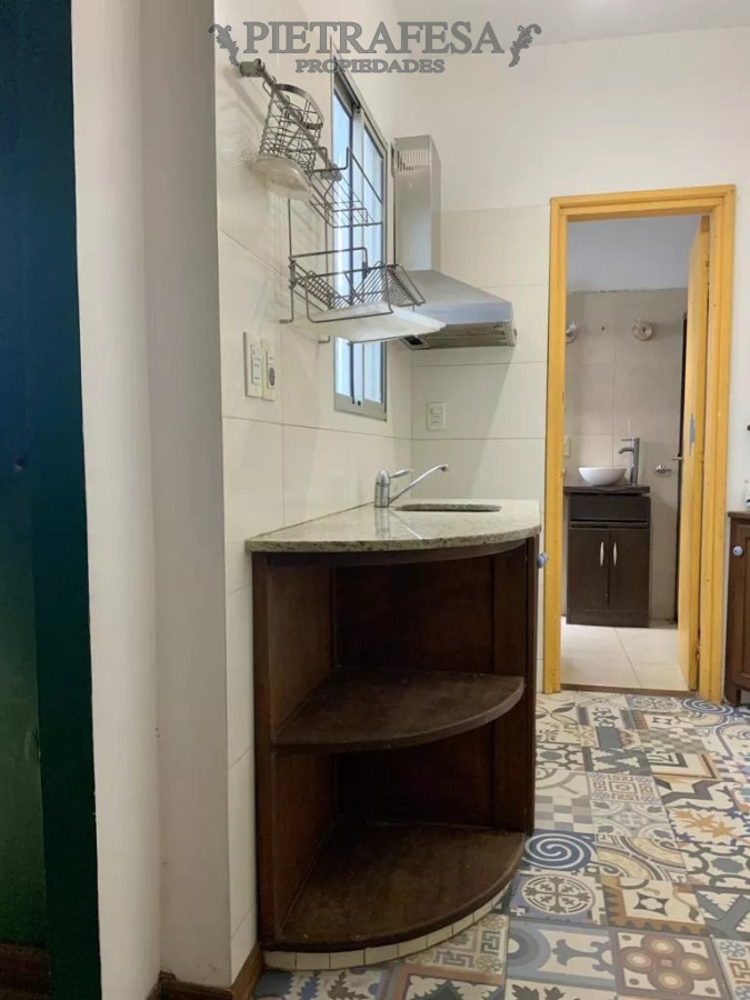 Casa ID.7852 - Casa en venta con renta 2 dormitorios, 1 baño y azotea-Juan de Dios Peza-Buceo