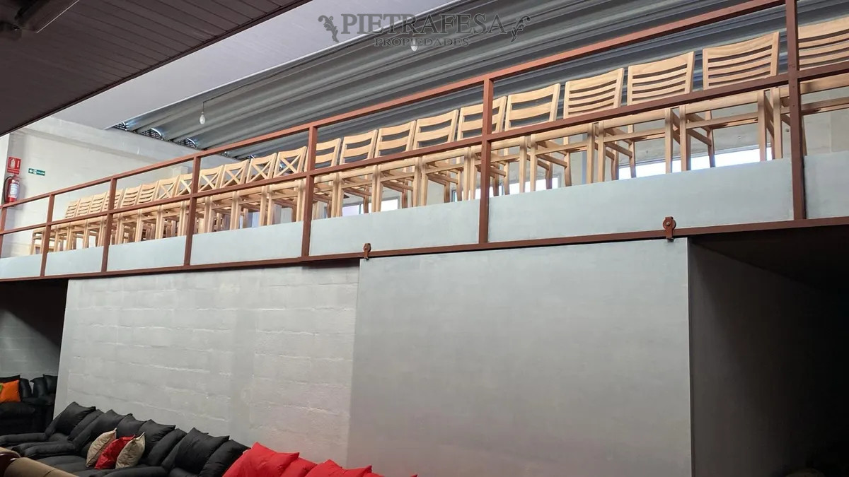 Casa ID.13858 - Casa en venta con piscina, 3 dorm, 4 baños, garaje-Colón 