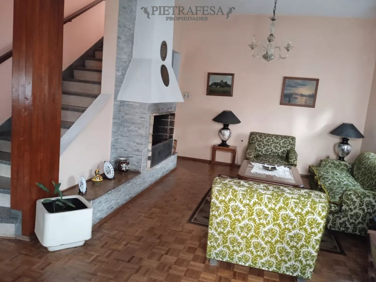 Casa ID.7234 - Casa en venta 3 dormitorios, 3 baños, patio y garaje- Estivao -Parque Batlle