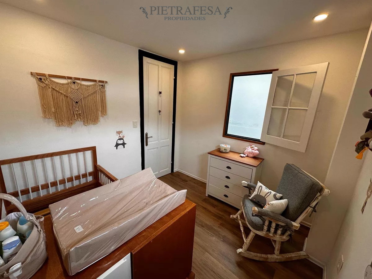 Casa ID.9504 - Casa en venta 2 dormitorios, 3 baños, azotea,gje-Reducto