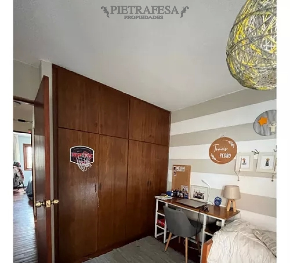 Casa ID.10382 - Casa en alquiler, 3dorm, 2 baños, patio, barbacoa. Pocitos.