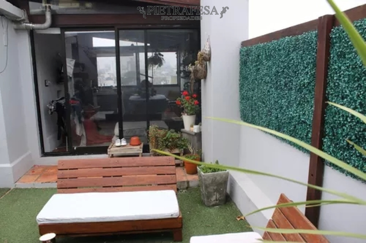 Casa ID.10382 - Casa en alquiler, 3dorm, 2 baños, patio, barbacoa. Pocitos.