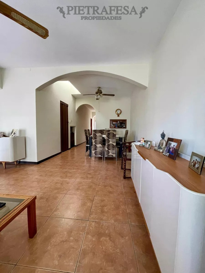 Casa ID.12082 - Casa en venta 4 dormitorios, 2 baños, gje- Buceo