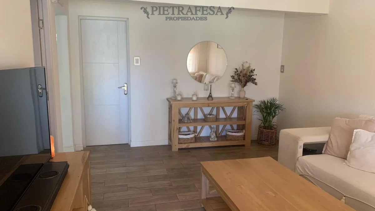 Casa ID.13503 - Casa en venta 1 dormitorios, 2 baños, patio, cochera- Maroñas 