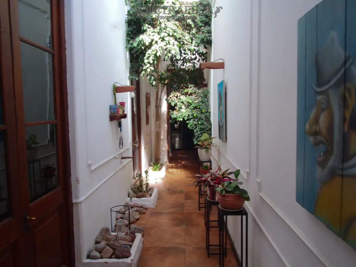 Casa ID.12507 - Casa en venta 4 dormitorios, gje, patio-Palermo