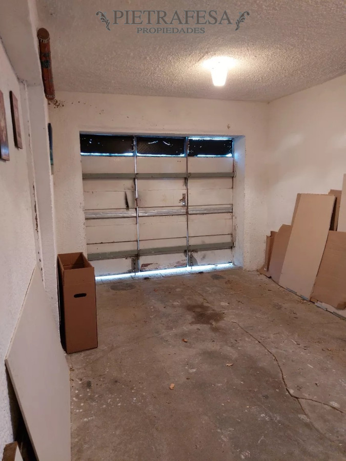 Casa ID.8866 - 2 casas en venta con renta!!, 4 dormitorios, 2 baños, fondo, gje-Paso de las Duranas