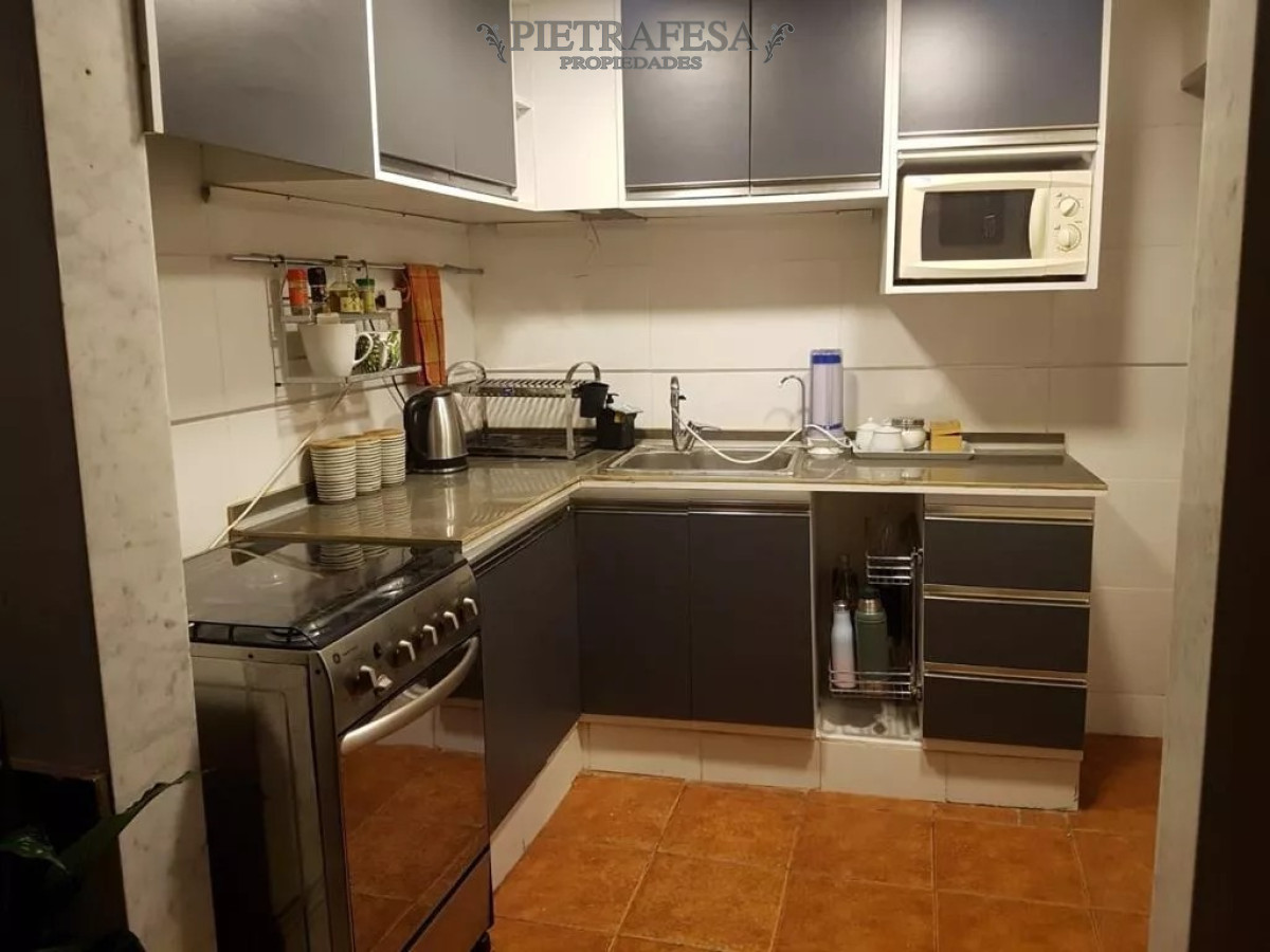 Casa ID.5832 - Casa en venta 3 dormitorios, 1 baño y azotea con parrillero- Miñones- Punta Carretas