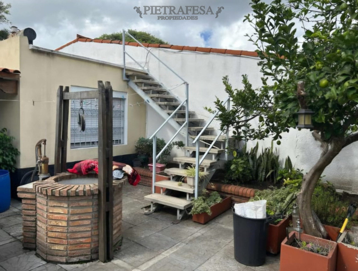 Casa ID.15606 - Casa + galpón en alquiler, 3 dormitorios, 2 baños, patio, barbacoa, garaje. Malvin Norte.