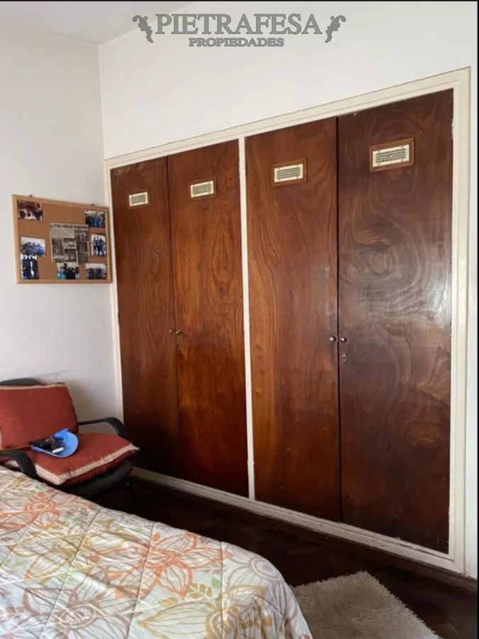 Casa ID.8814 -  Casa en venta, 4 dormitorios, 3 baños, fondo con parrillero, garaje, Av Gral Rivera, Malvin